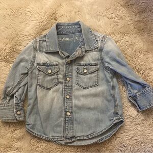 Denim/chambray snap button top